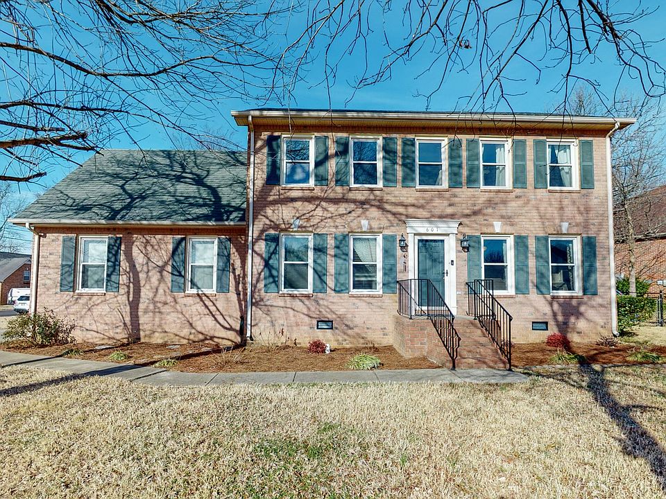 1st image of 601 Woodhaven Dr