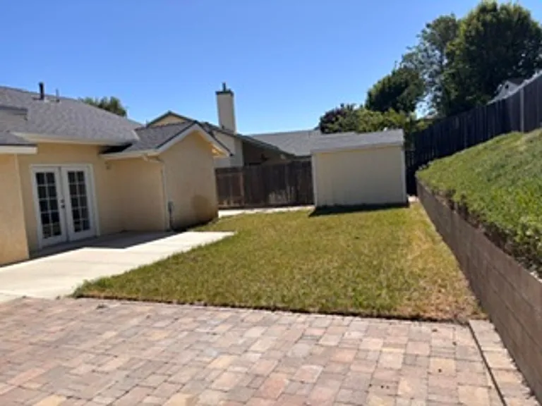 458 Sherwood Pl — Photo 33