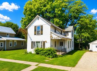 136 W Summit St, Galion, OH 44833