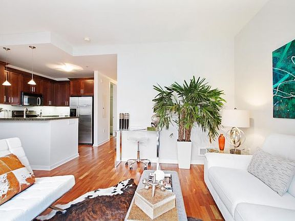 5th image of 88 Townsend St APT 307