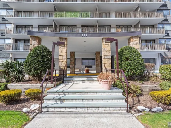 235 Prospect Ave APT 14E, Hackensack, NJ 07601