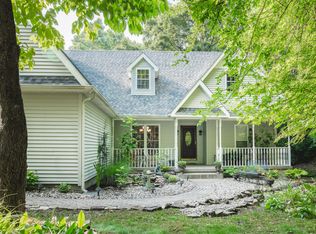 8034 Southfork Rd, Marion, IL 62959