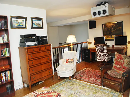 Rented by Sotheby's International Realty | media 29