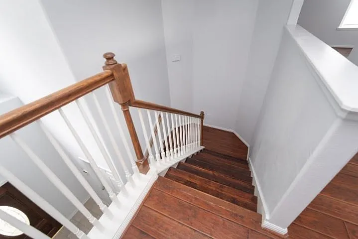 2322 Cool Springs Ln — Photo 32