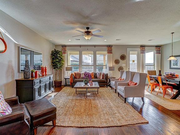 5th image of 1611 Crown Point Ct