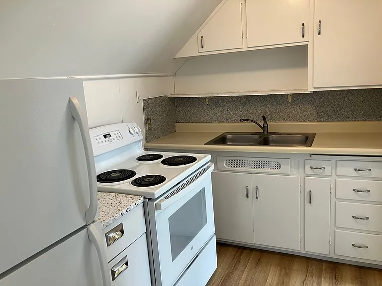 729 W Montgomery Ave — Photo 1
