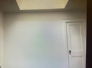 2 Despirito Ln, Barrington, RI 02806