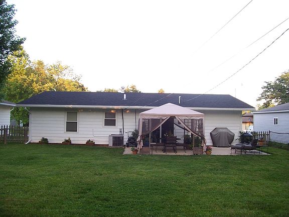 2nd image of 5705 N Graceland Dr