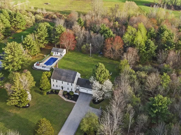 387 W Main St, Millbury, MA 01527