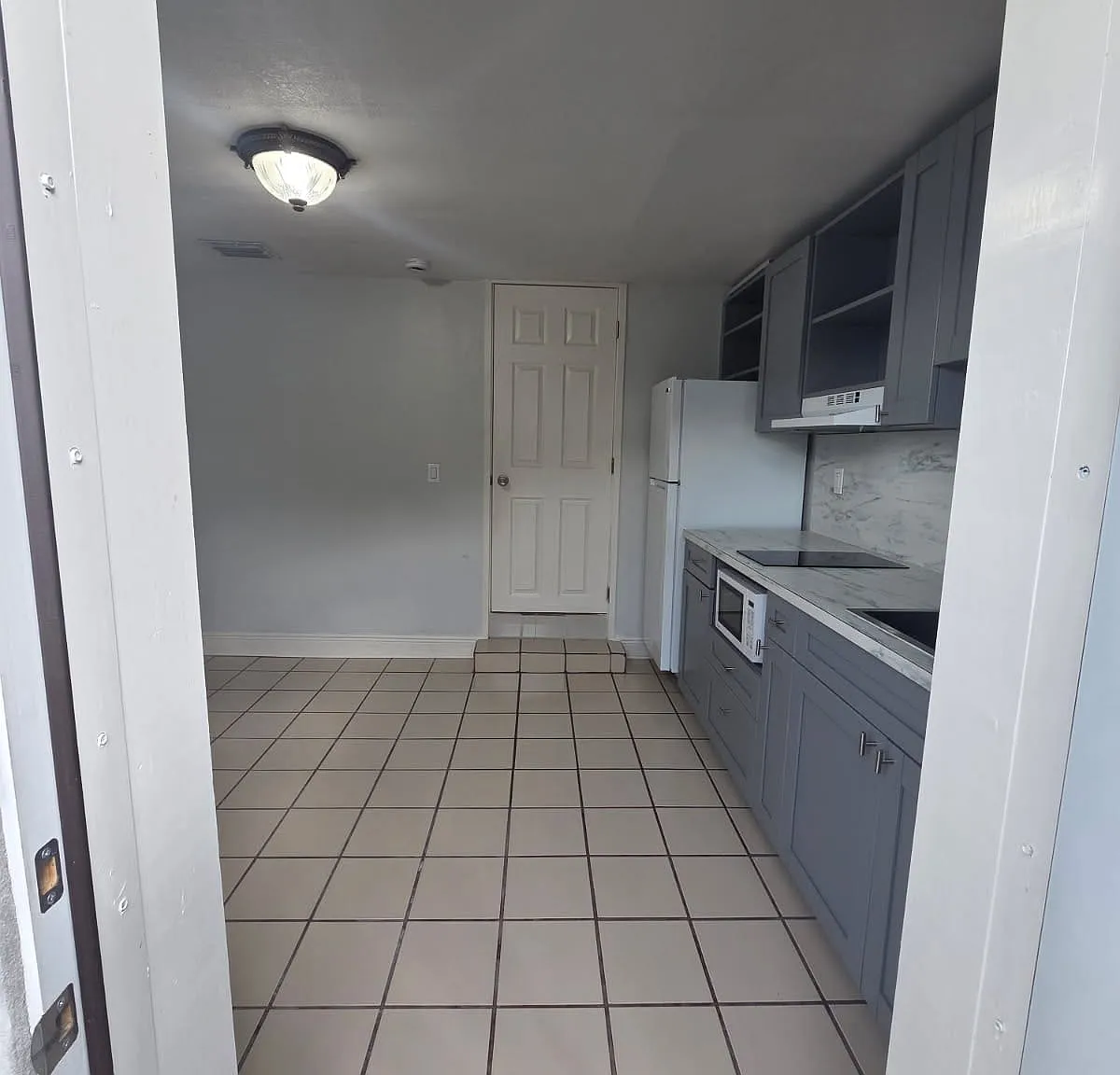 1 bed, 500 sqft, $1,700 — Photo 1