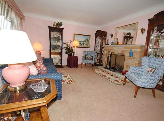 2nd image of 6135 Stratford Dr