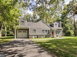 33 Country Club Rd, Carlisle, PA 17015