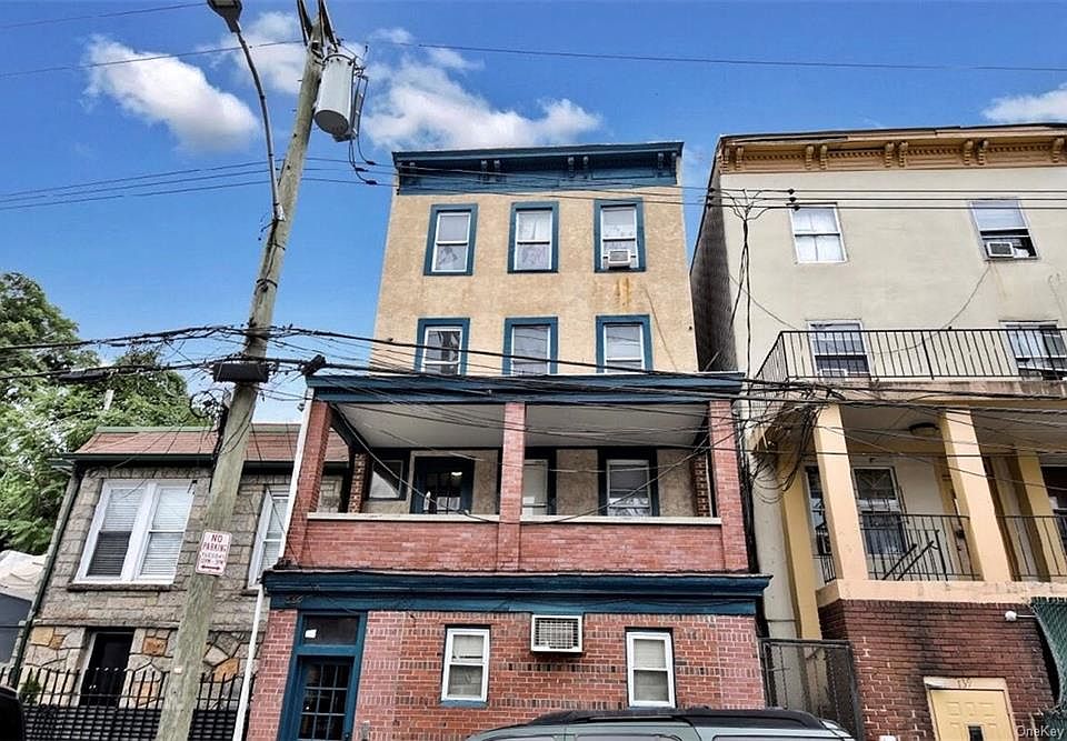 1st image of 141 Willow St
