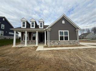 913 Arthur Trl, Aurora, OH 44202