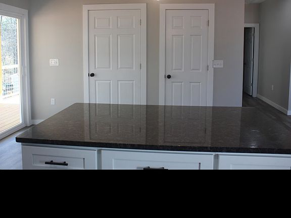 5th image of 147 Highland Hills Dr