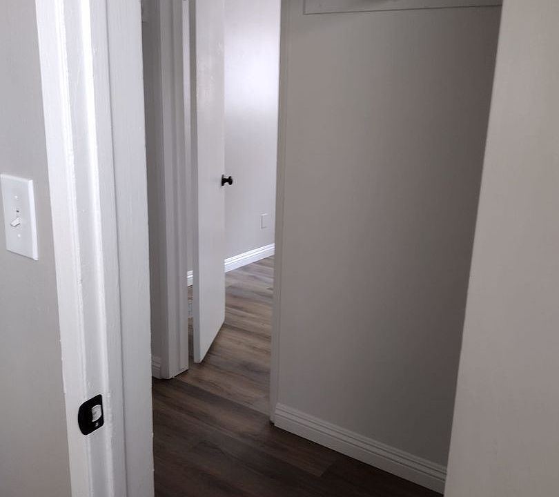 2nd image of 376-388 N 11th Ave #376B