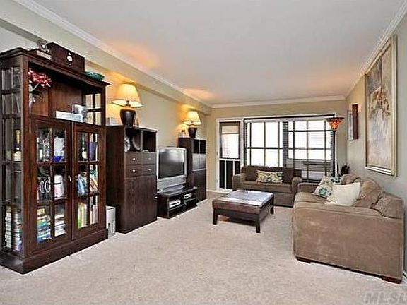 3rd image of 40 Schenck Ave APT 3K