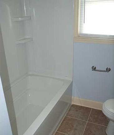 5th image of 1116 14th Pl E