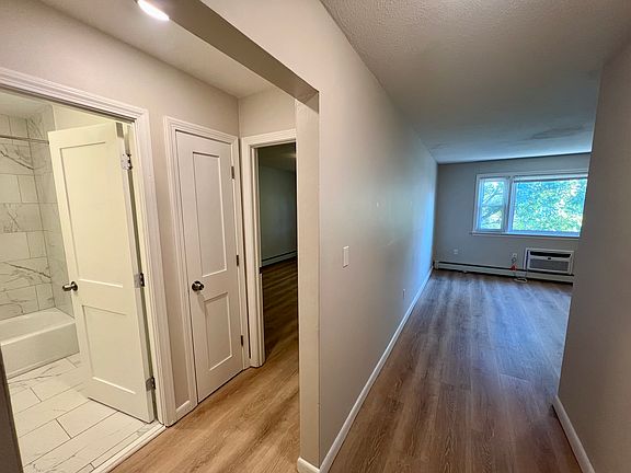 4th image of 118 Greenleaf St APT 9