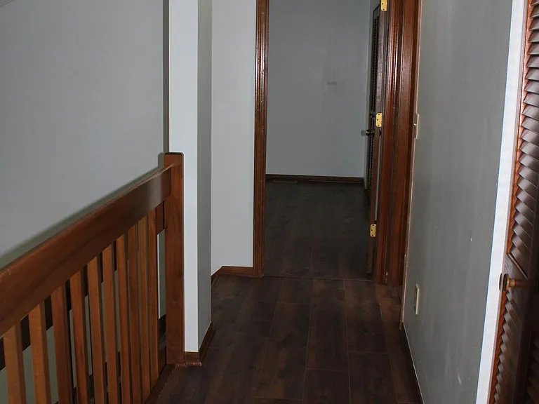 6034 Sawmill Woods Dr — Photo 12