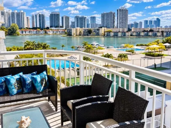 18051 Biscayne Blvd APT 503, Aventura, FL 33160