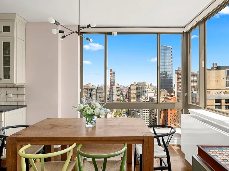 2 Columbus Ave #34B — Photo 3
