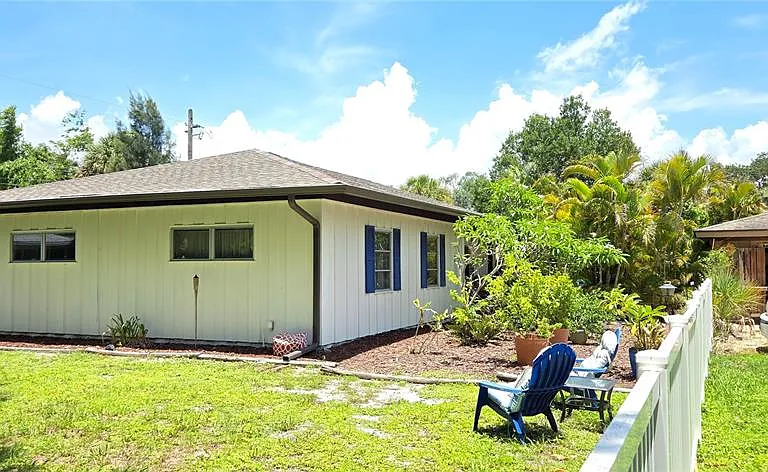 2301 Kalin Ln — Photo 4