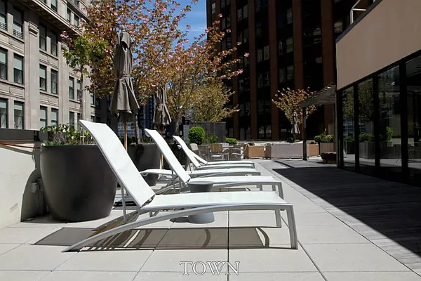 Rented by Town Residential | media 31