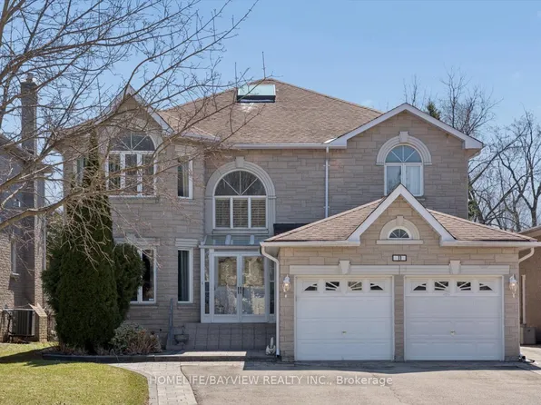 11 Sorrento Dr, Richmond Hill, ON L4C 0J8