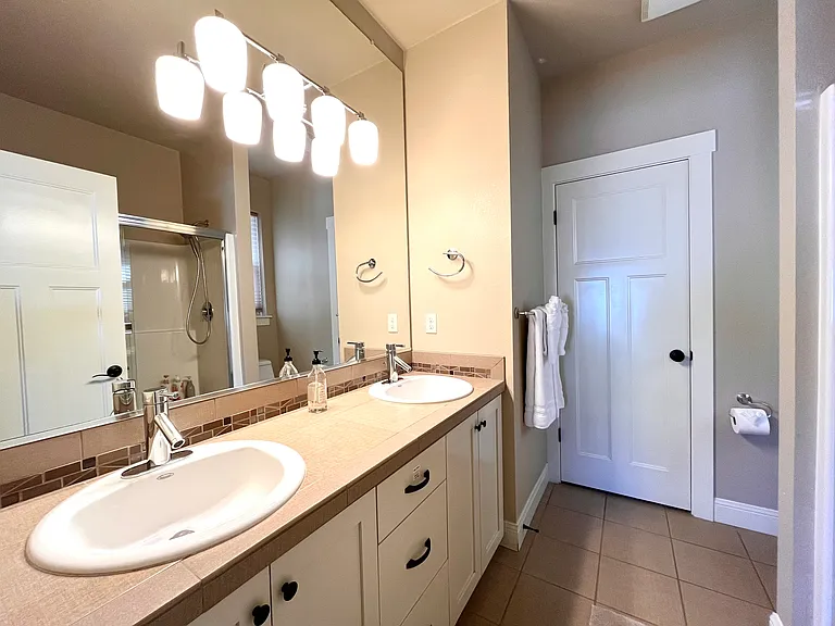 1919 SW 144th Ave — Photo 9
