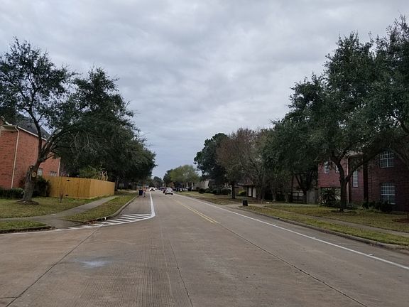 5th image of 3606 Mission Valley Dr