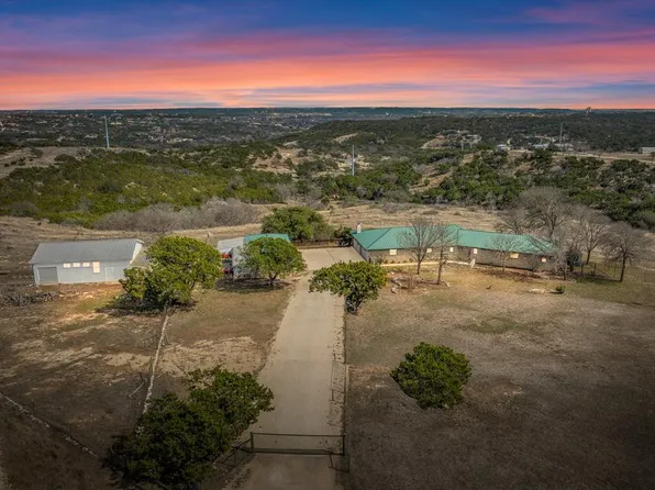 450 Mountain Dr, Kerrville, TX 78028