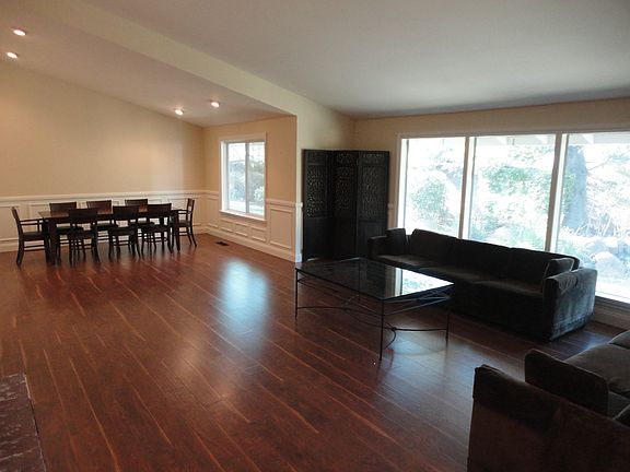 4th image of 1050 Wellworth Ln
