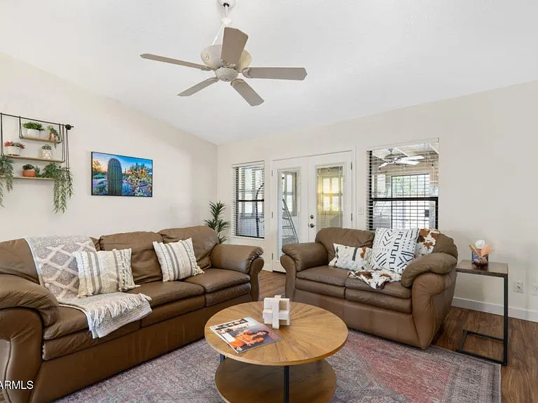 8742 E San Daniel Dr — Photo 2