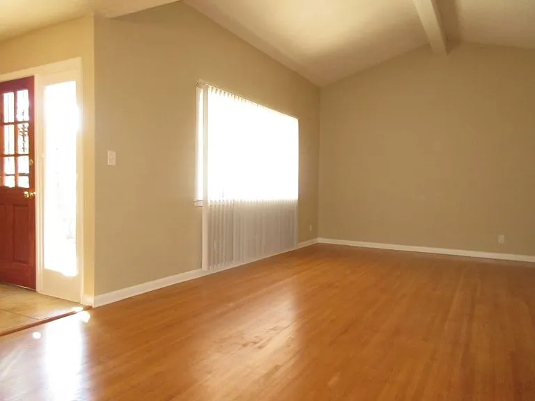 4090 Drowsy Ln — Photo 5