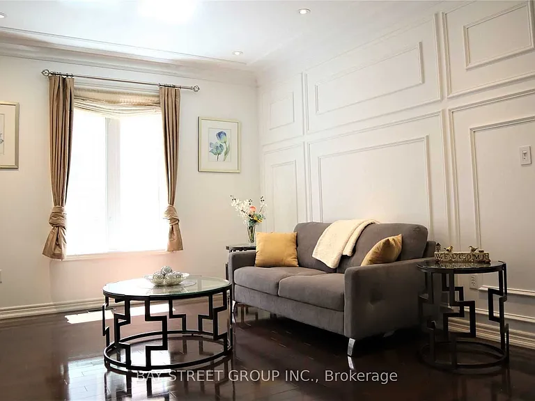 9 Eber St — Photo 13