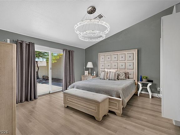4th image of 846 Holly Lake Way