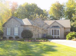 129 Brighton Dr, Aurora, OH 44202