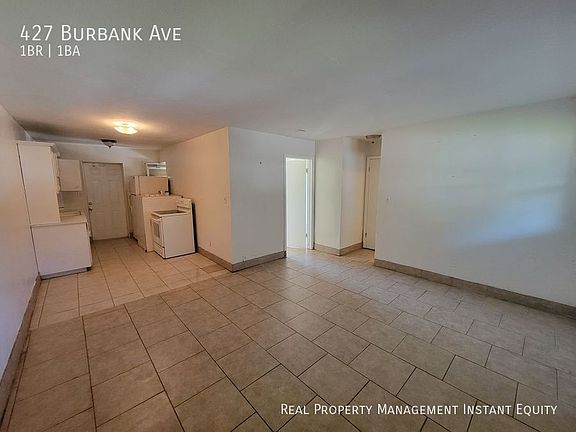 4th image of 427 Burbank Ave