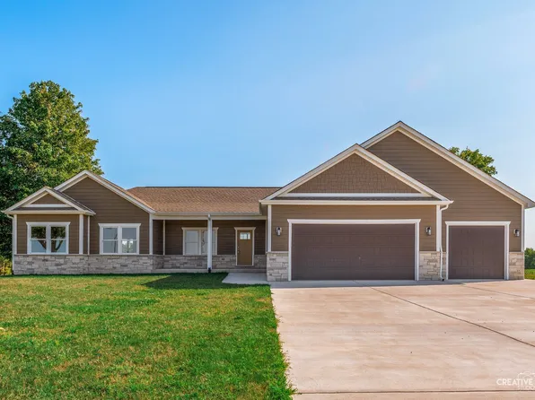 2898 N 4450th Rd, Sandwich, IL 60548