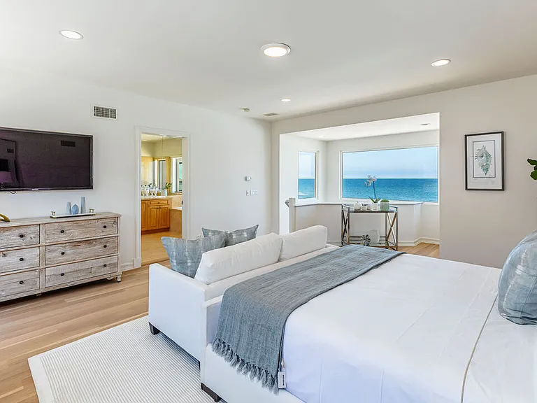 24314 Malibu Rd — Photo 31