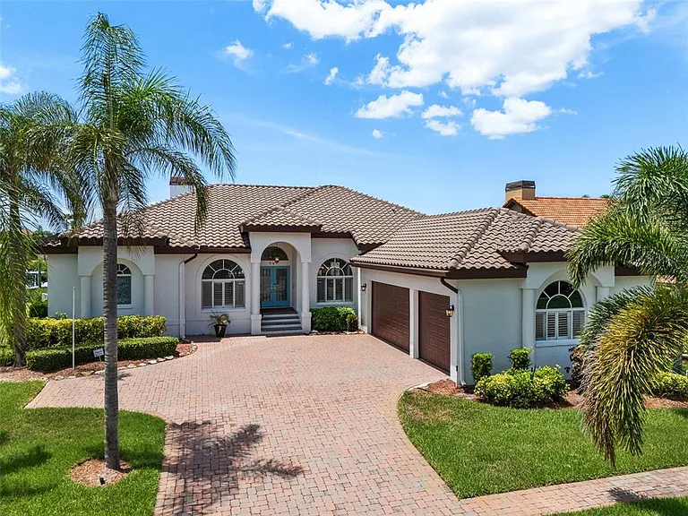 949 Allegro Ln — Photo 2
