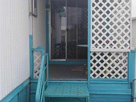 5th image of 426 6th Ave SE