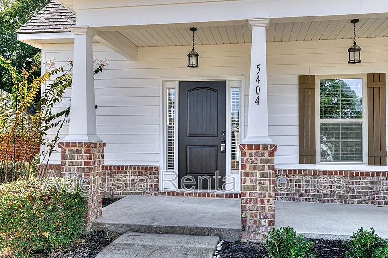 5 bed, 3.5 bath, 2964 sqft, $2,495 — Photo 4