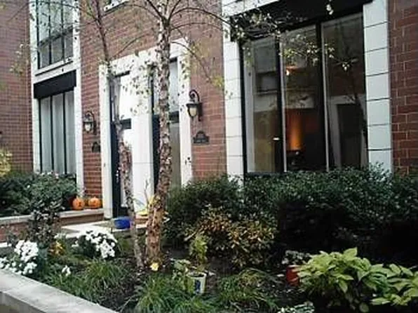 309 N Union Ave #19, Chicago, IL 60661
