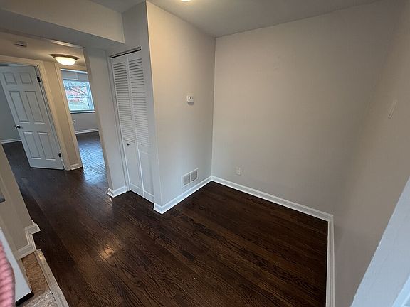 3rd image of 3918 E Gatewood Ln APT 1