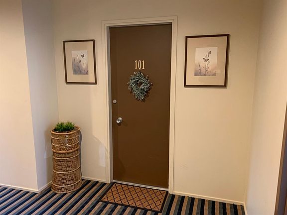 2nd image of 2102 Pauline Blvd APT 101