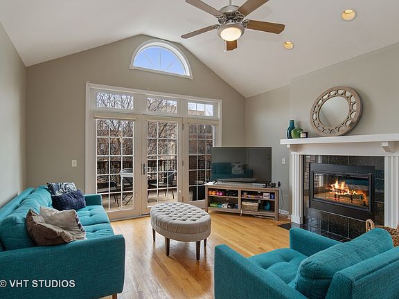 2nd image of 4826 N Winthrop Ave APT 3S
