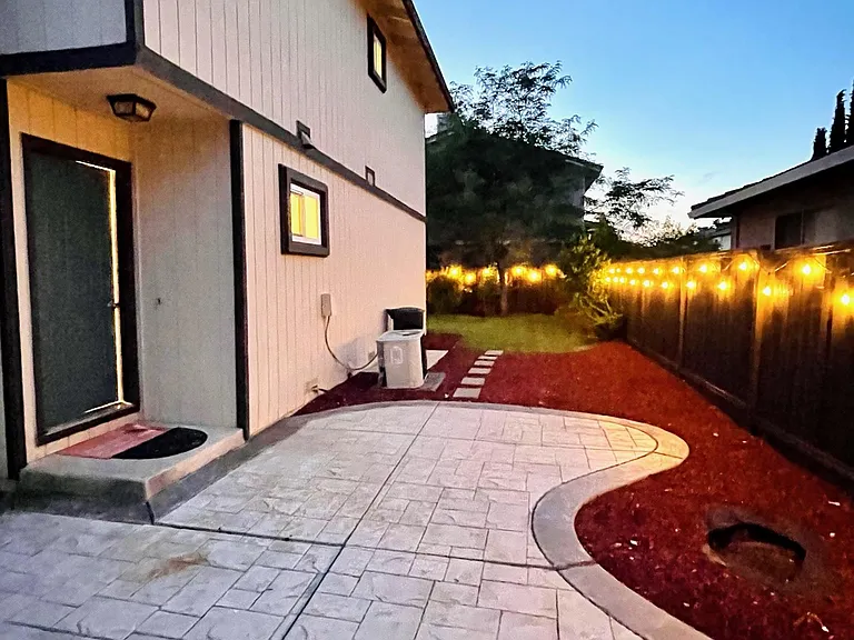 7015 Wineberry Way — Photo 3