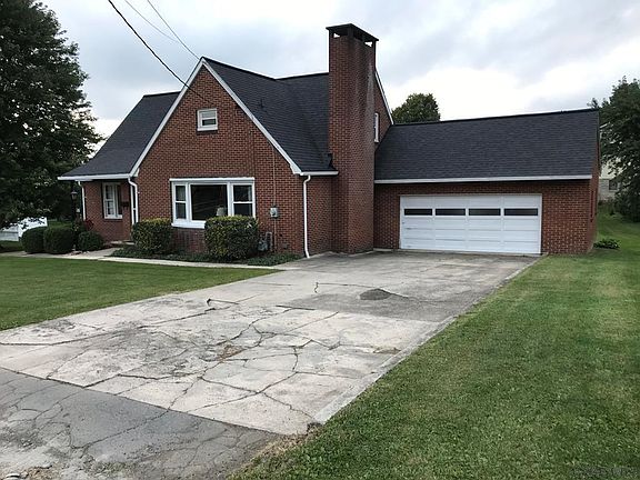 3rd image of 120 Rosewood St